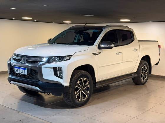 MITSUBISHI L200 TRITON 2.4 16V TURBO DIESEL SPORT HPE-S CD 4P 4X4 AUTOMÁTICO